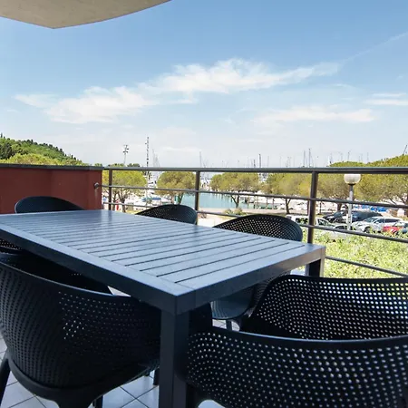 Apartment Premium Levant Marina With Sea View By Locap Group *